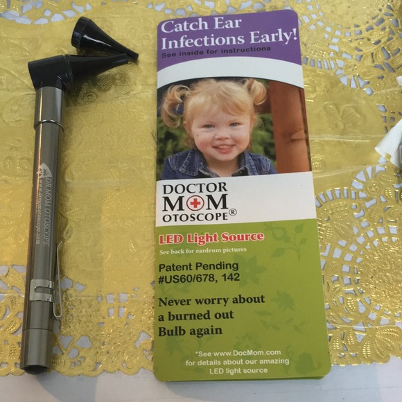 Dr. Mom Otoscope - Picture 1 of 4